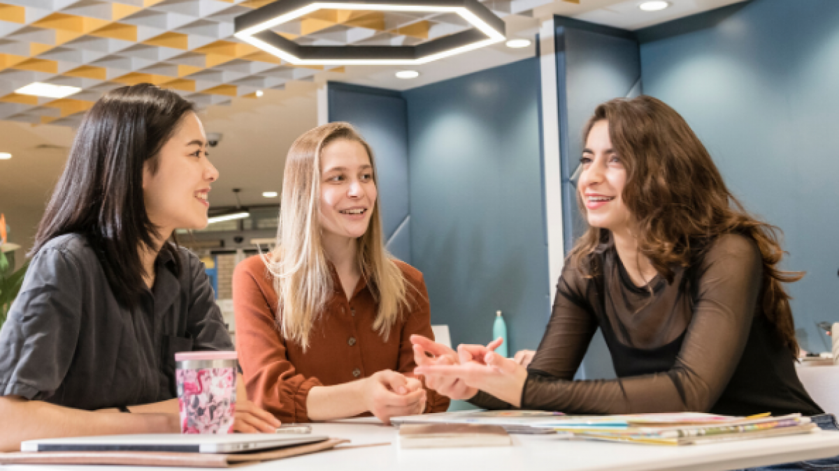 Students_in_hive