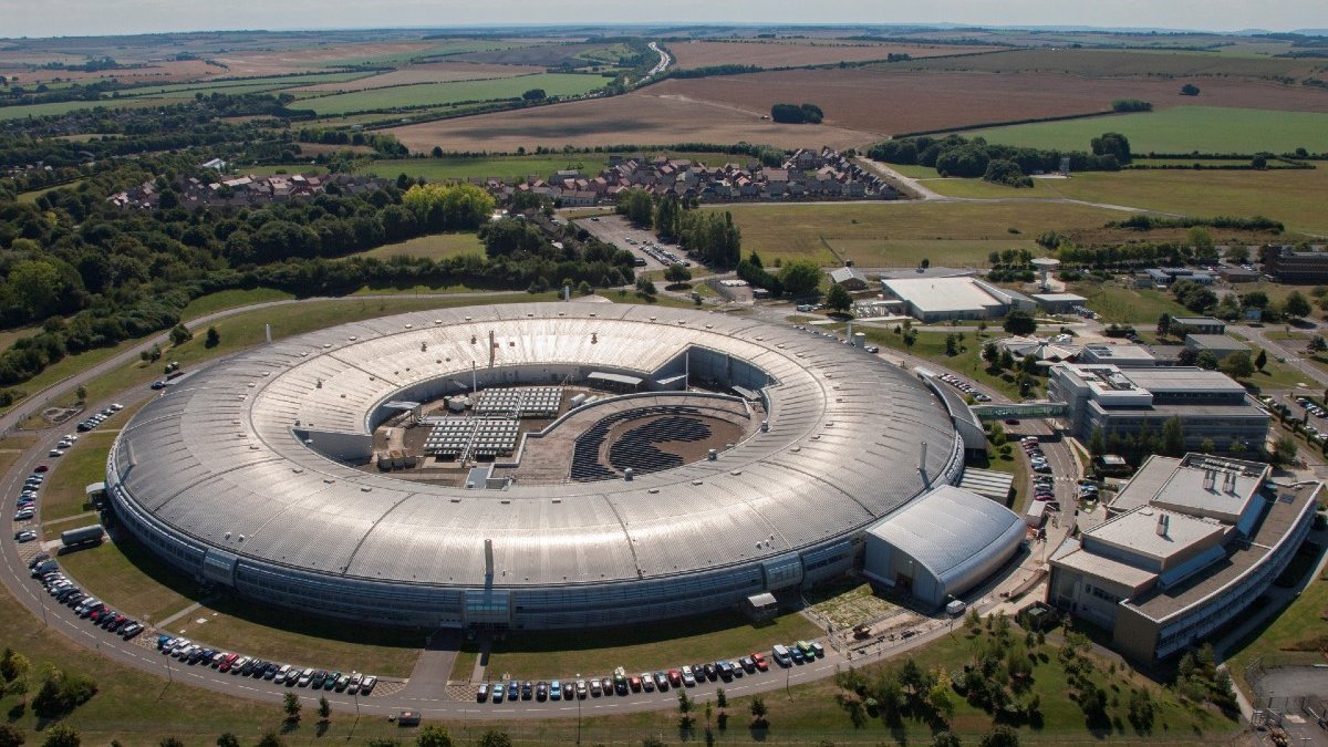 An aerial picture of the round building of Diamond Light Source