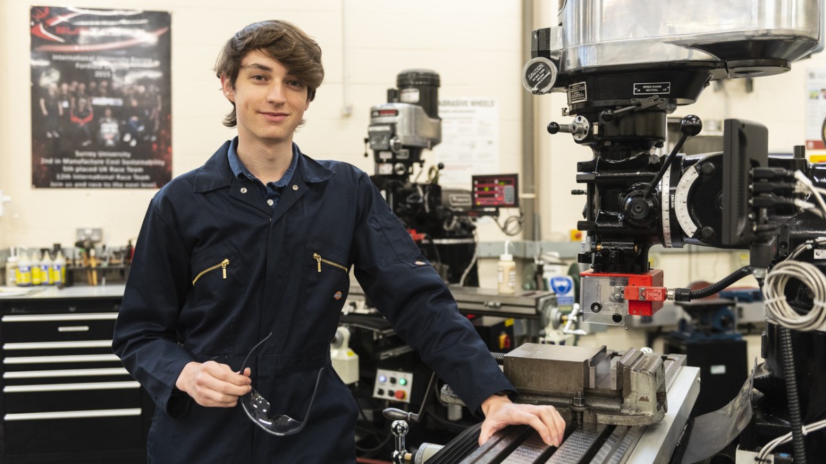 Student in mechanical engineering science workshop