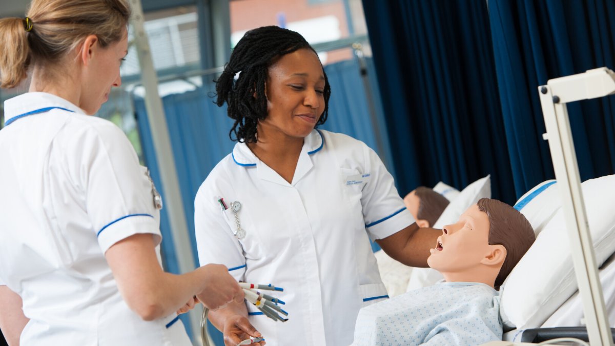 Nursing students in the Surrey Clinical Simulation Centre