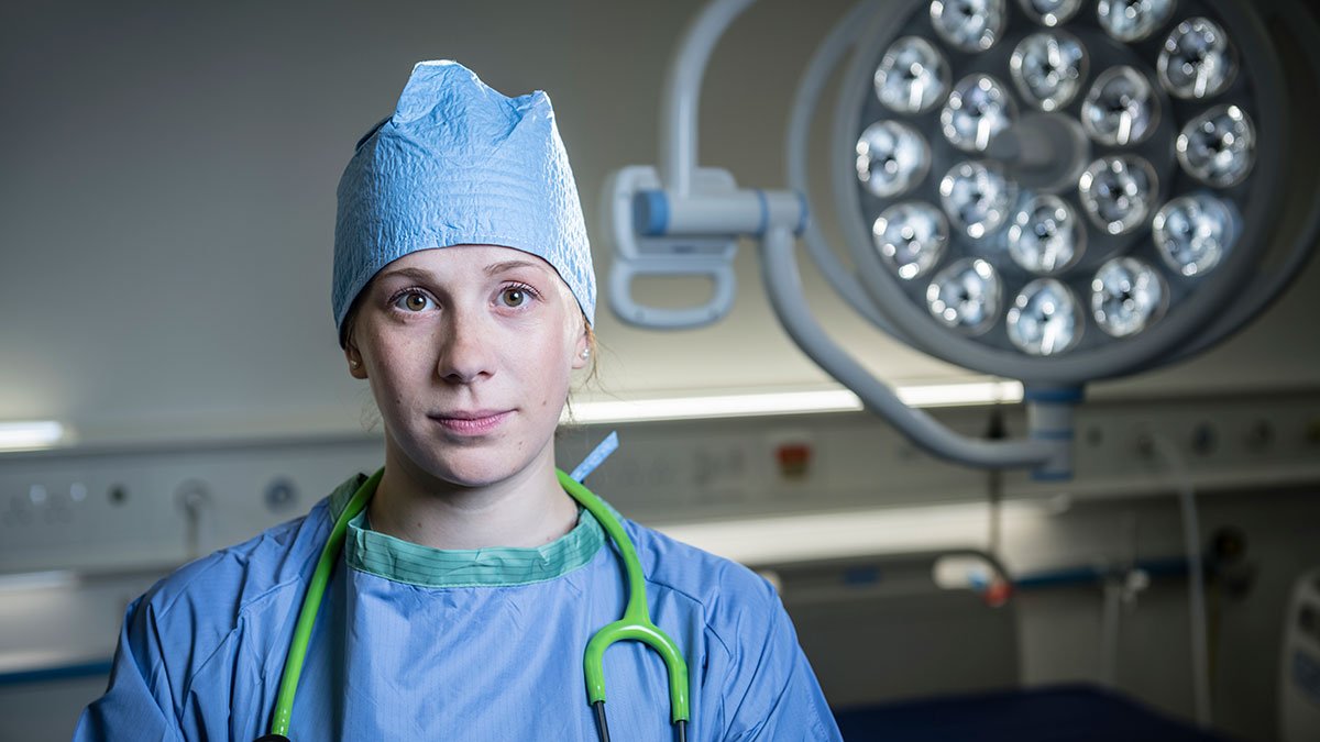 Medical student in operating theatre