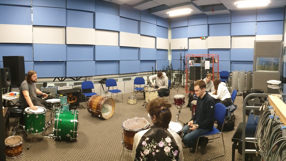 Studio 2