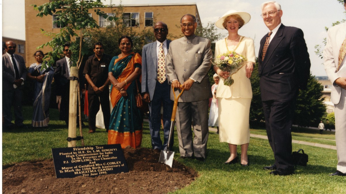 Prof Dowling and friendship tree