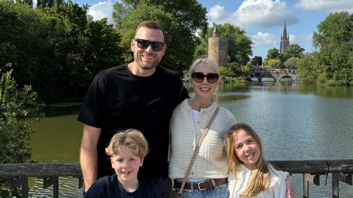 Alex Collins with family