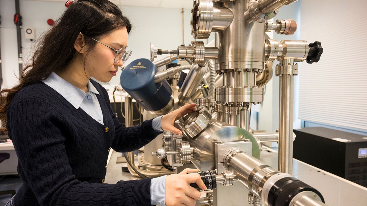 MicroStructural Studies Unit and Surface Analysis Laboratory equipment