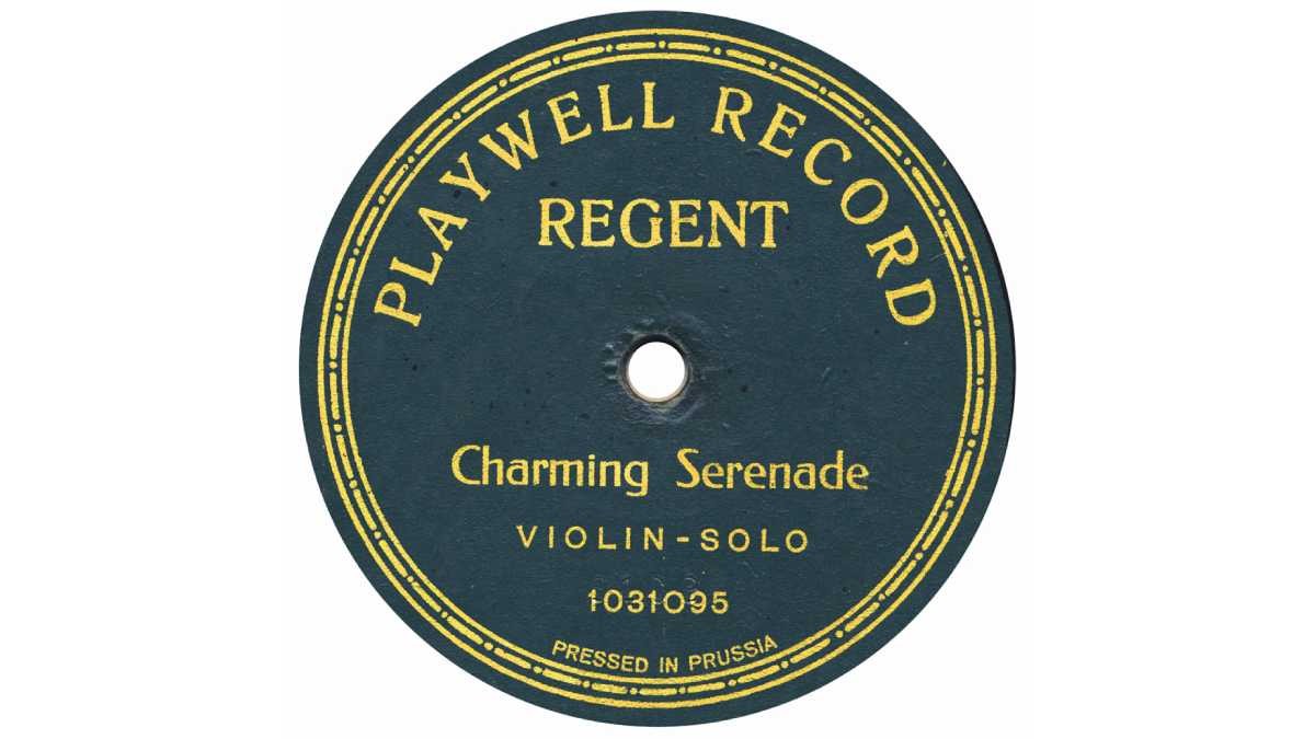 Playwell Record - Charming Serenade 
