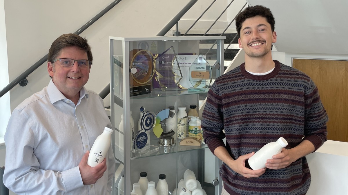 Prof Joe Keddie with Pulpex engineer, Josh Nugent.