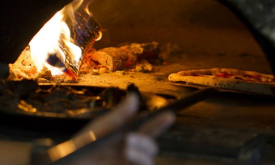 pizza-oven-editorial
